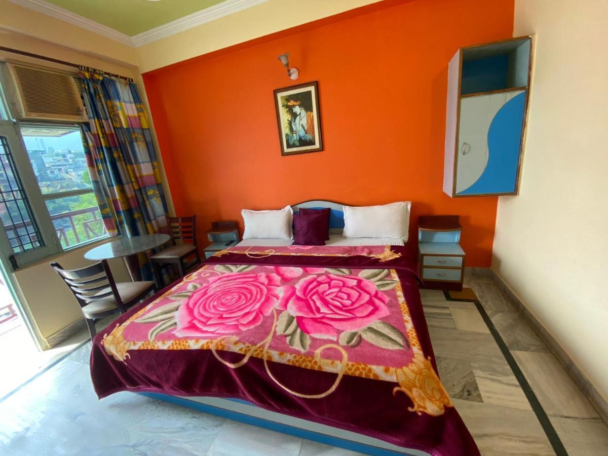 Hotel Surya Laxman Jhula Rishīkesh Eksteriør billede