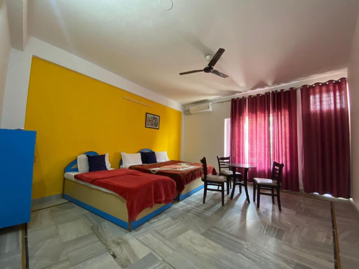 Hotel Surya Laxman Jhula Rishīkesh Eksteriør billede