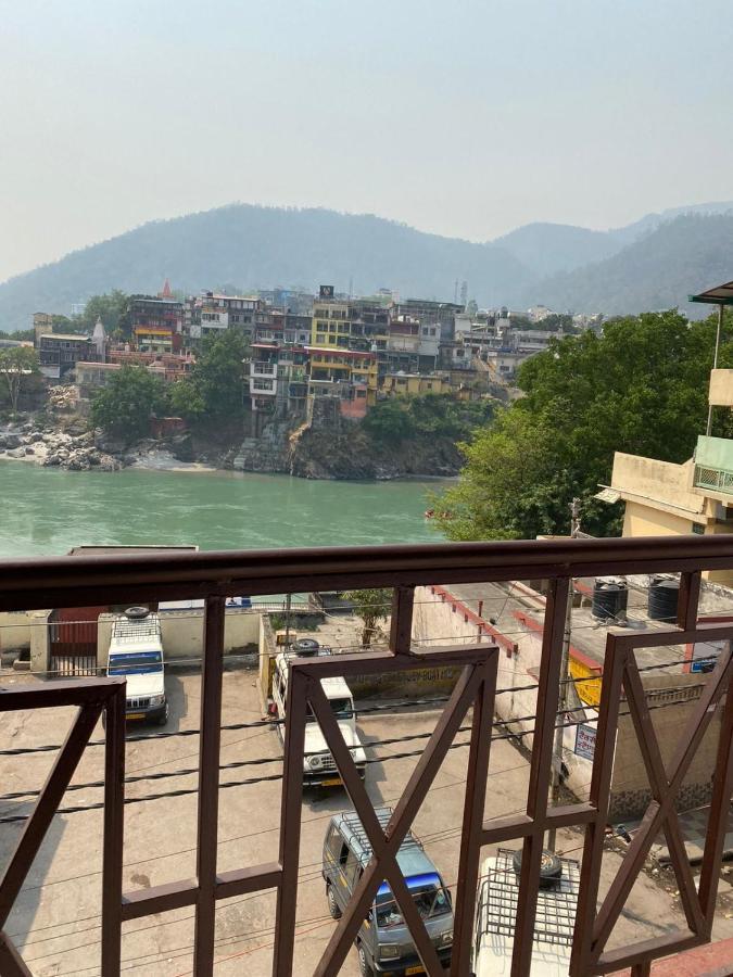 Hotel Surya Laxman Jhula Rishīkesh Eksteriør billede